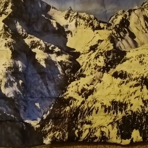 North face supreme blanket, full size comforter